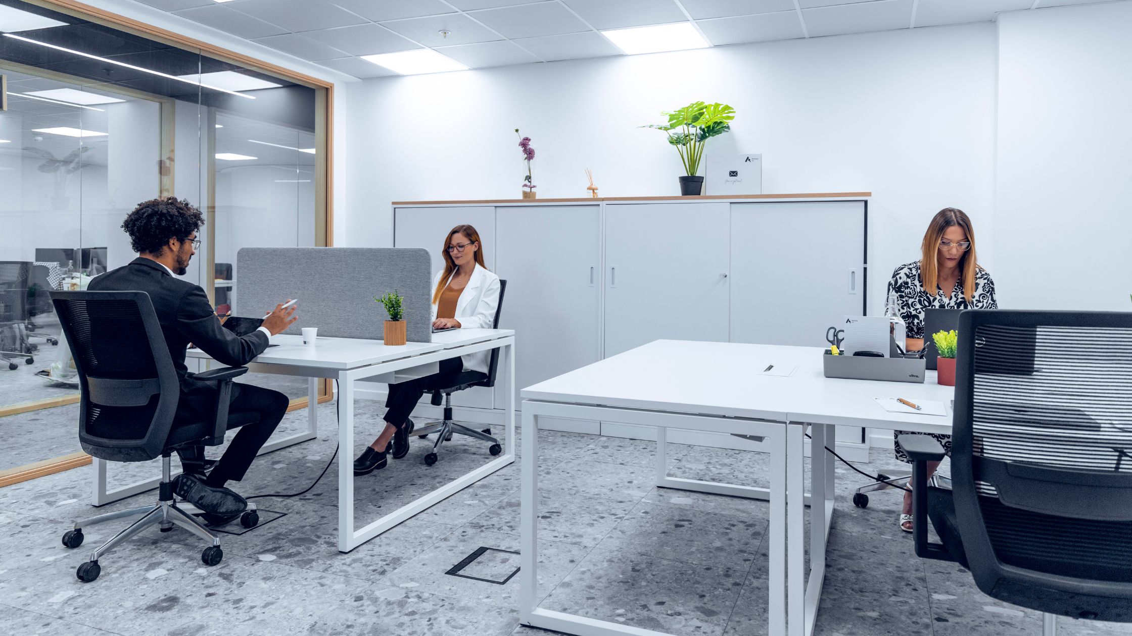 Why Avenue 77’s Managed Office Spaces are the Perfect Choice for Your Business